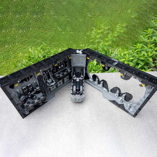 Super Hero MOC Ultimate Batcave Shadow Box Bricks Toy