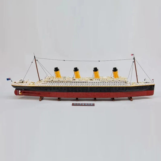 MOC RMS Titanic Steam Ship Boat Bricks Toy 99023